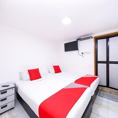 Oyo 334 Everest Hotel Куала-Лумпур Экстерьер фото
