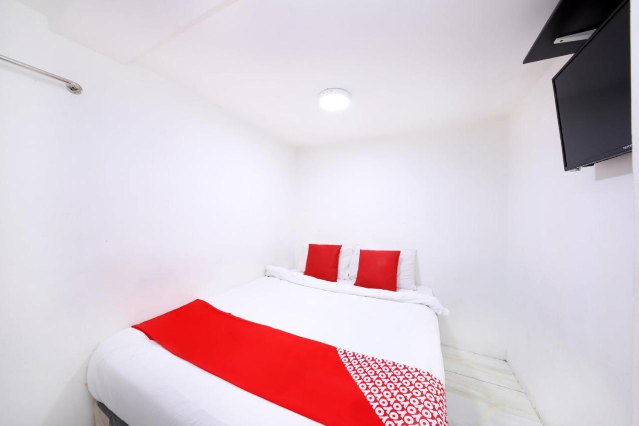 Oyo 334 Everest Hotel Куала-Лумпур Экстерьер фото