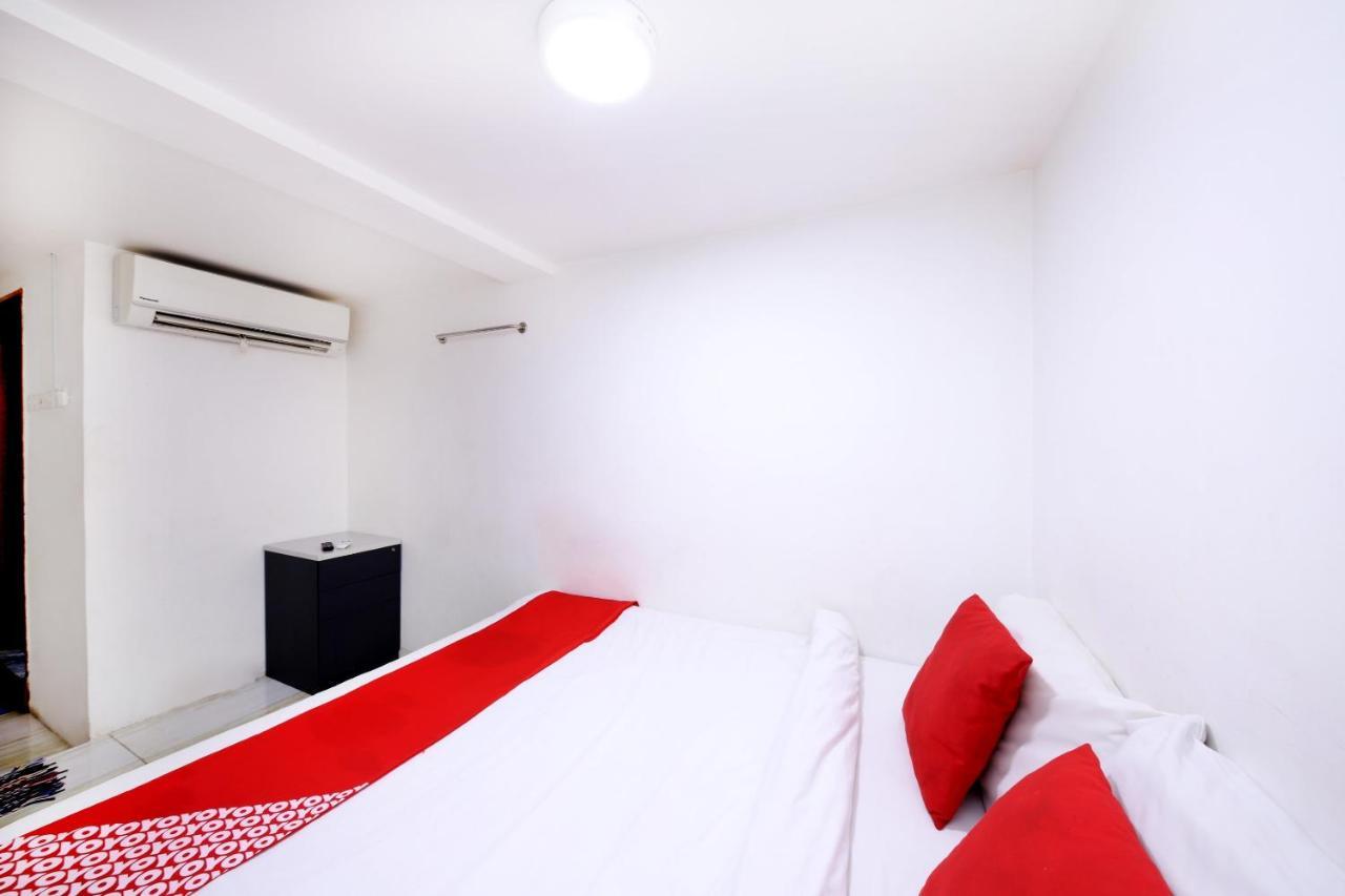 Oyo 334 Everest Hotel Куала-Лумпур Экстерьер фото