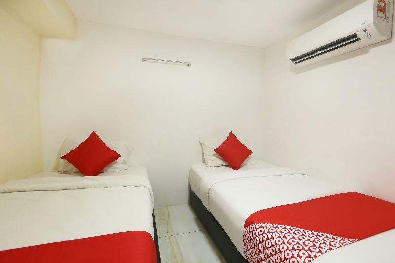 Oyo 334 Everest Hotel Куала-Лумпур Экстерьер фото